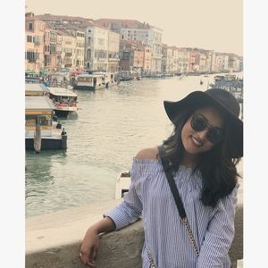 Meet your Posher, Tasnim